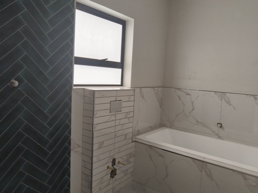 4 Bedroom Property for Sale in Sandown Western Cape